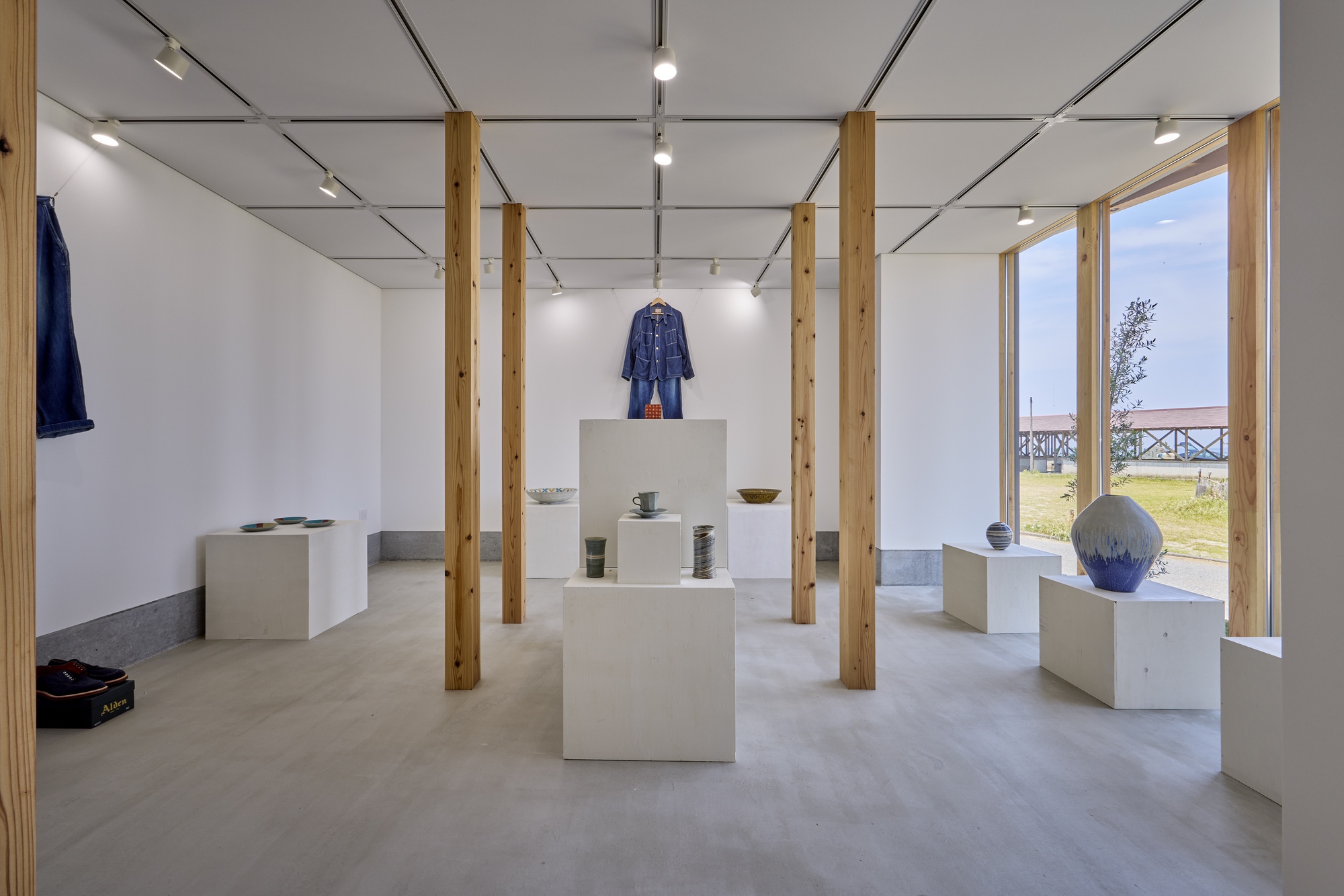 Kugami Terrace Sunset Cafe and Small Gallery / REPLUS Co.,Ltd-24