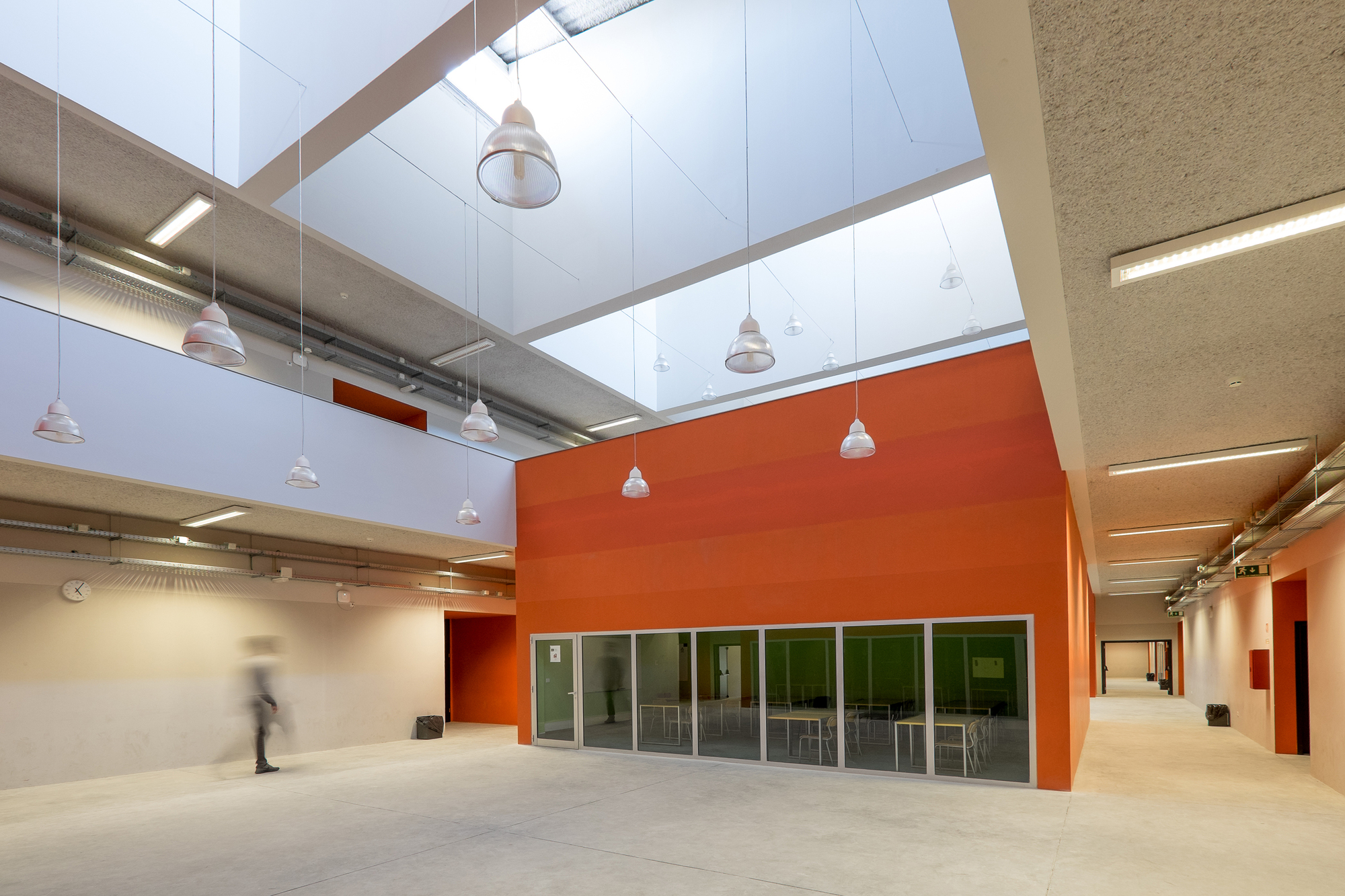 Barcelos High School / Cerejeira Fontes Architects-17