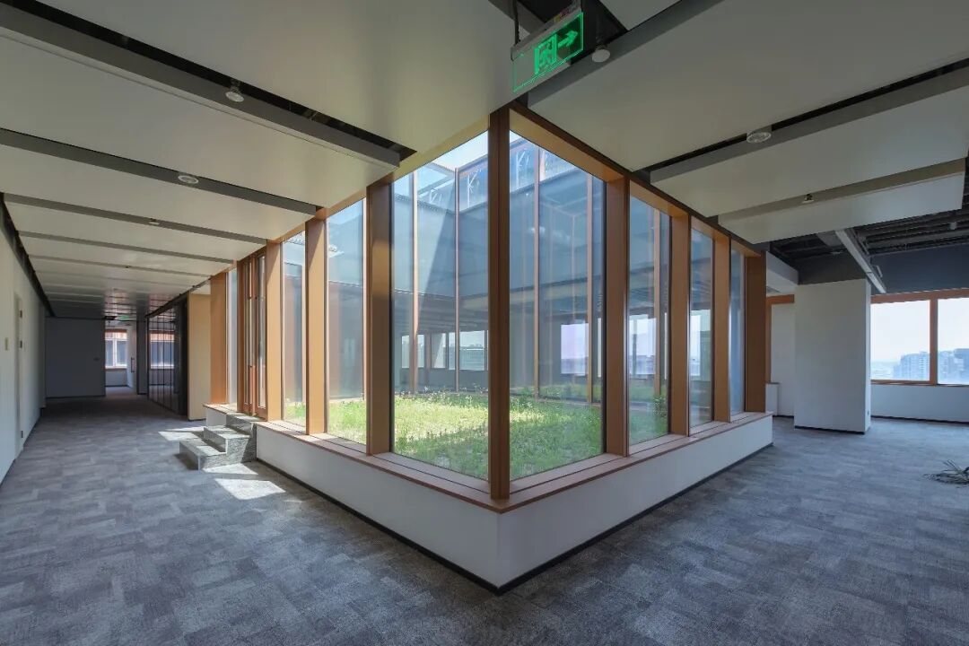 上海现代汽车服务产业集聚区尚鸿商务中心丨中国上海丨致正建筑工作室等多家机构-140