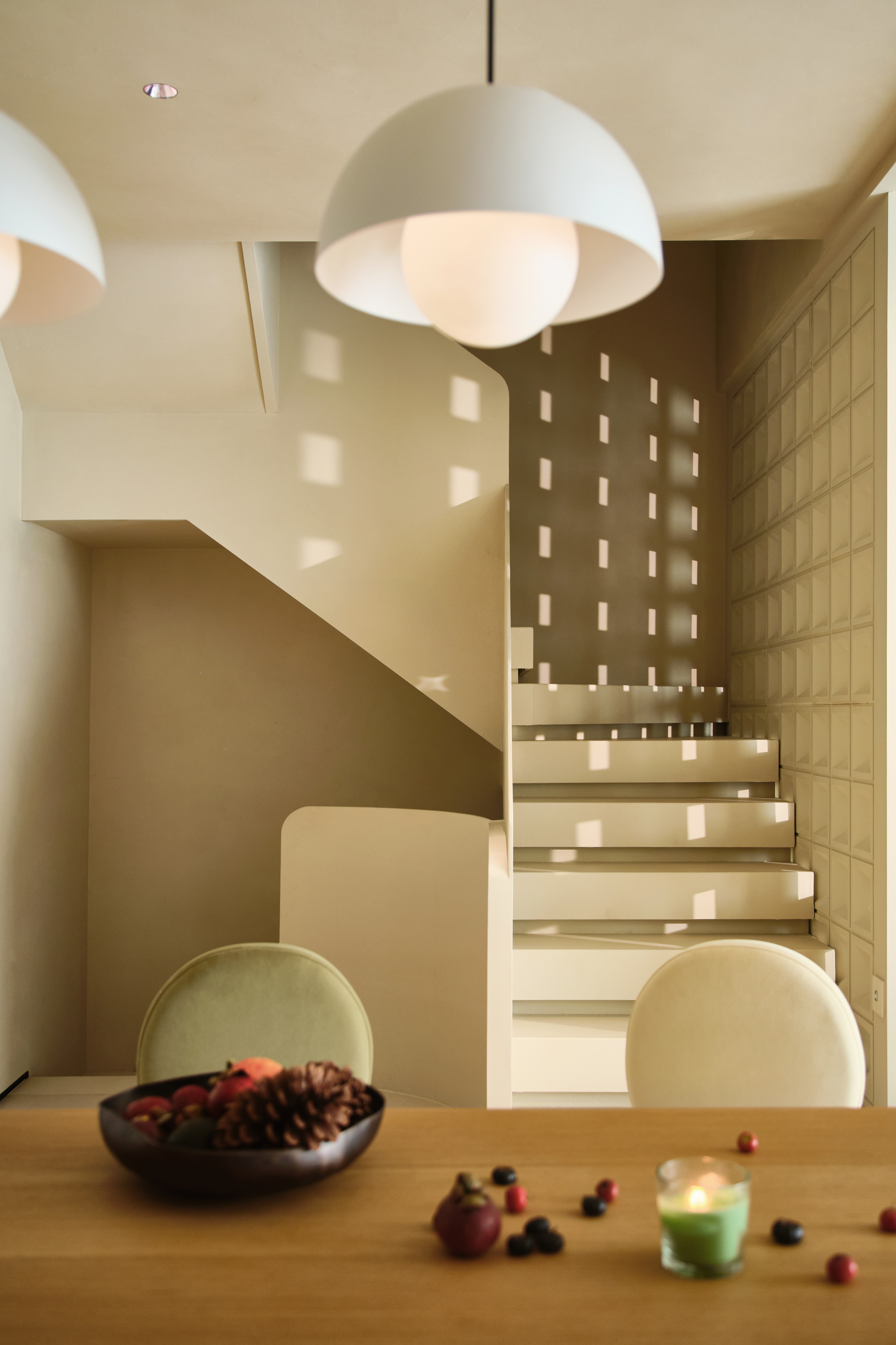 300㎡解构主义空间，建筑系海归独居男的精神自留地-22