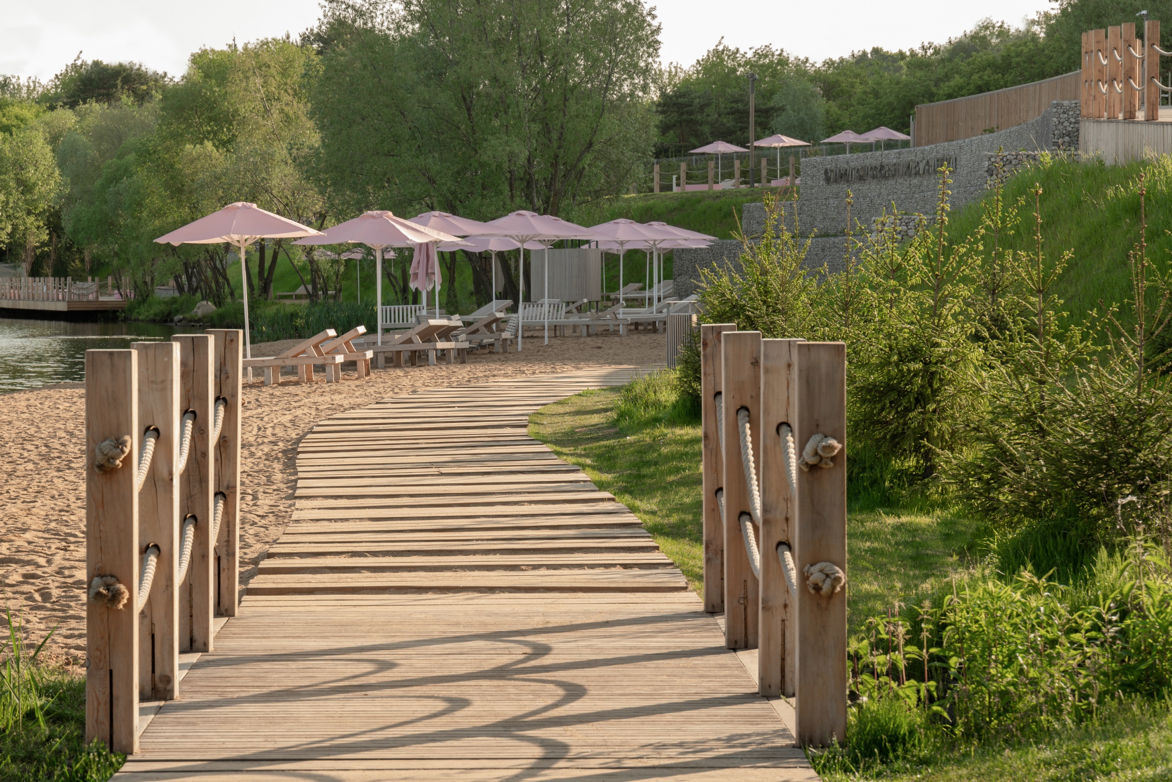 芭比海滩,起伏的城市海滩丨俄罗斯莫斯科丨Basis architectural bureau-10