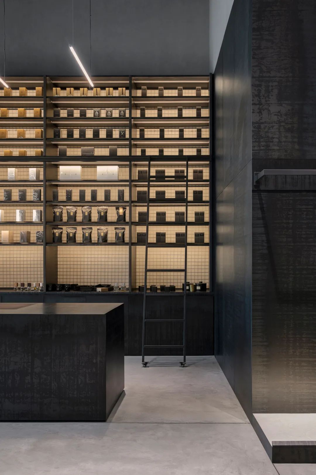 迪拜顶级买手店 Closet case 店面设计丨阿联酋迪拜丨L.S. Design-21