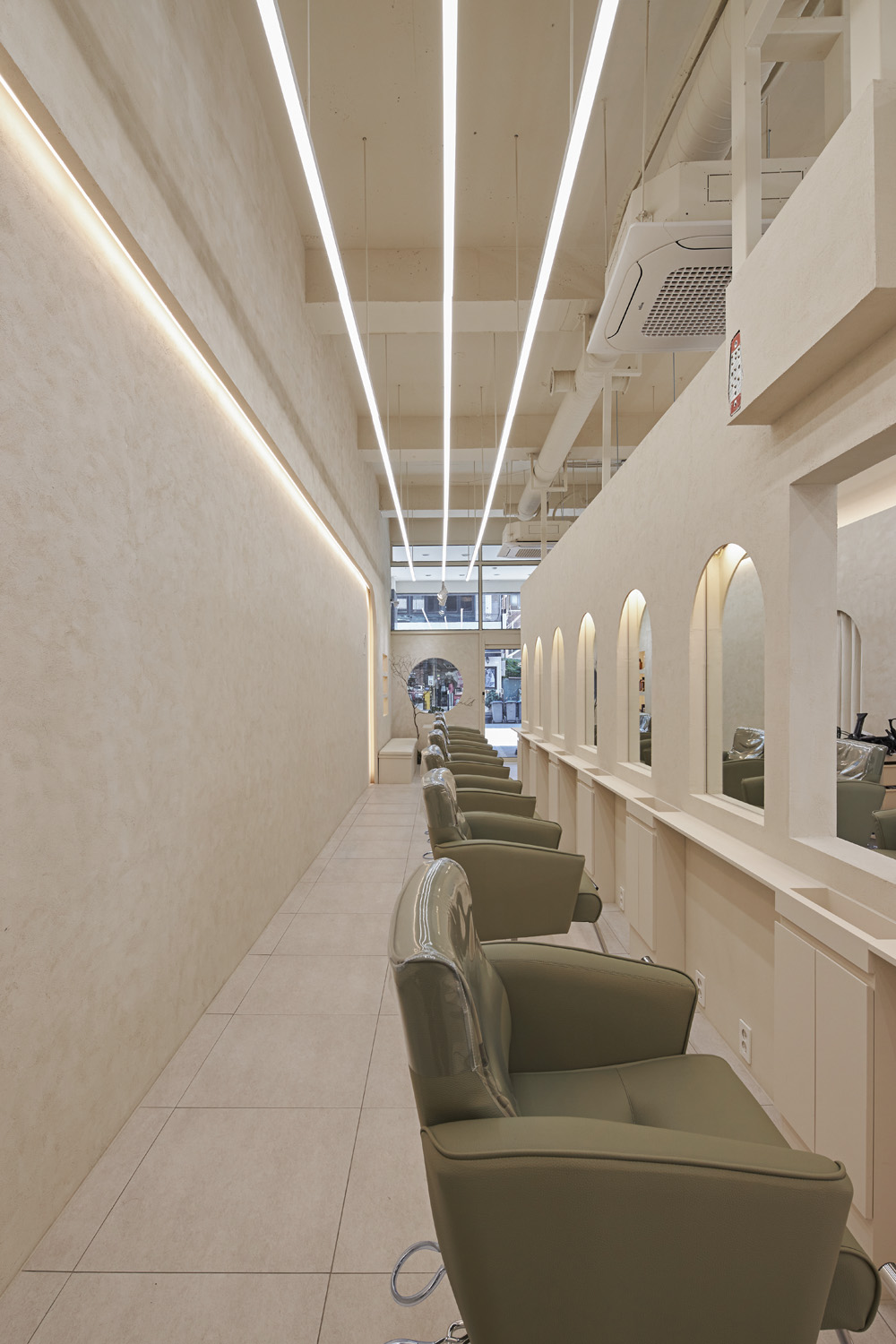 现代简约 30 平米美容室设计-16