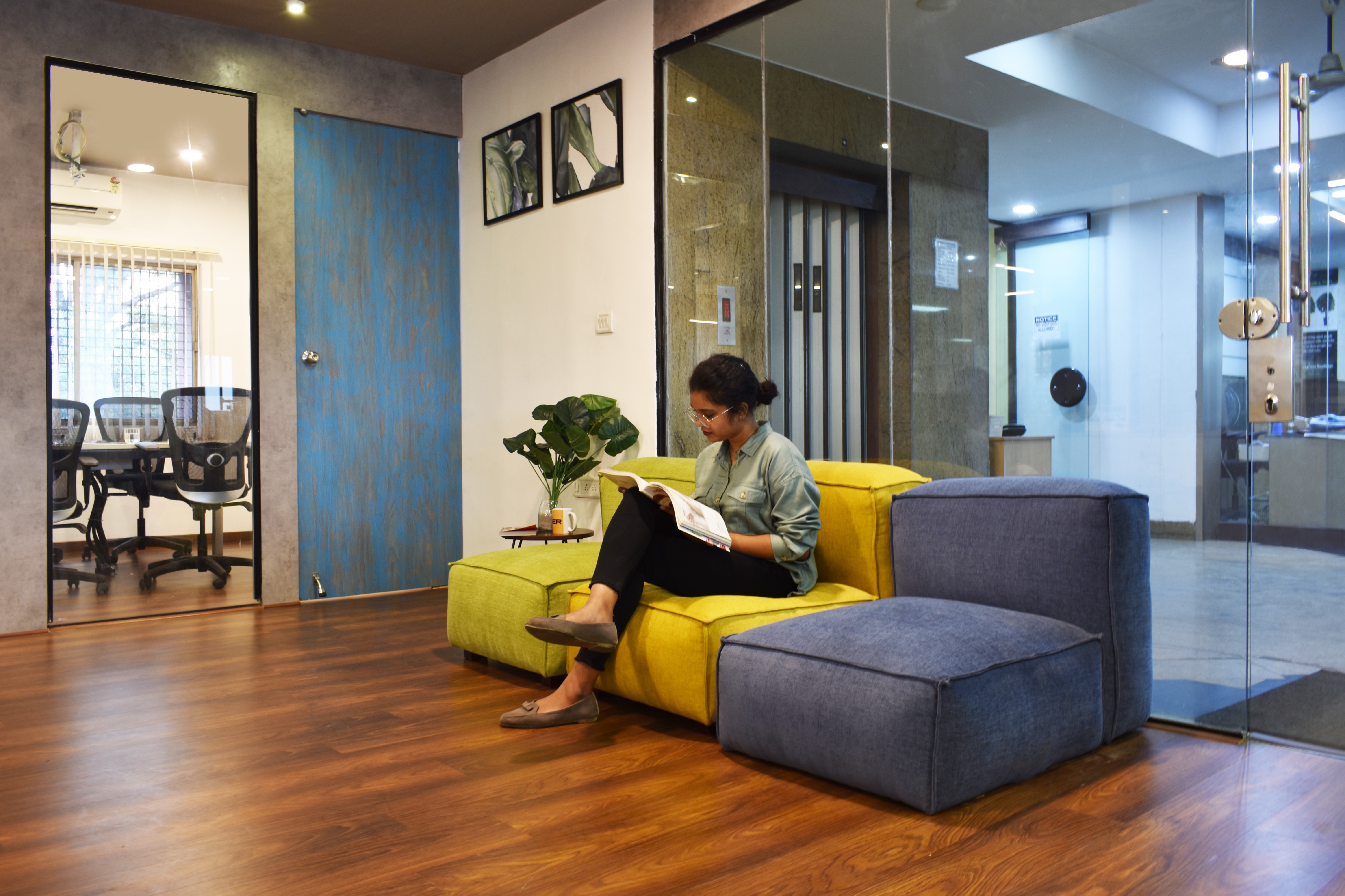 简约而不简单,打造共享知识的办公空间丨印度班加罗尔丨A.J Architects-12