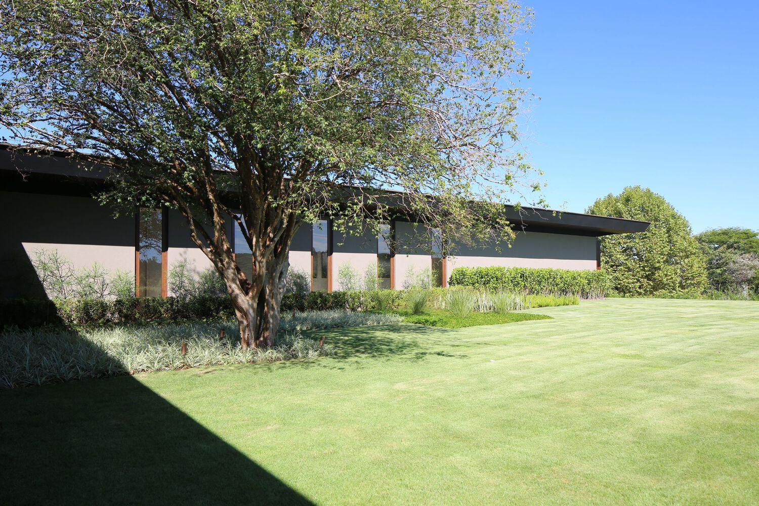 SSR Sombreiros House · 乡村绿色住宅丨巴西圣保罗-20