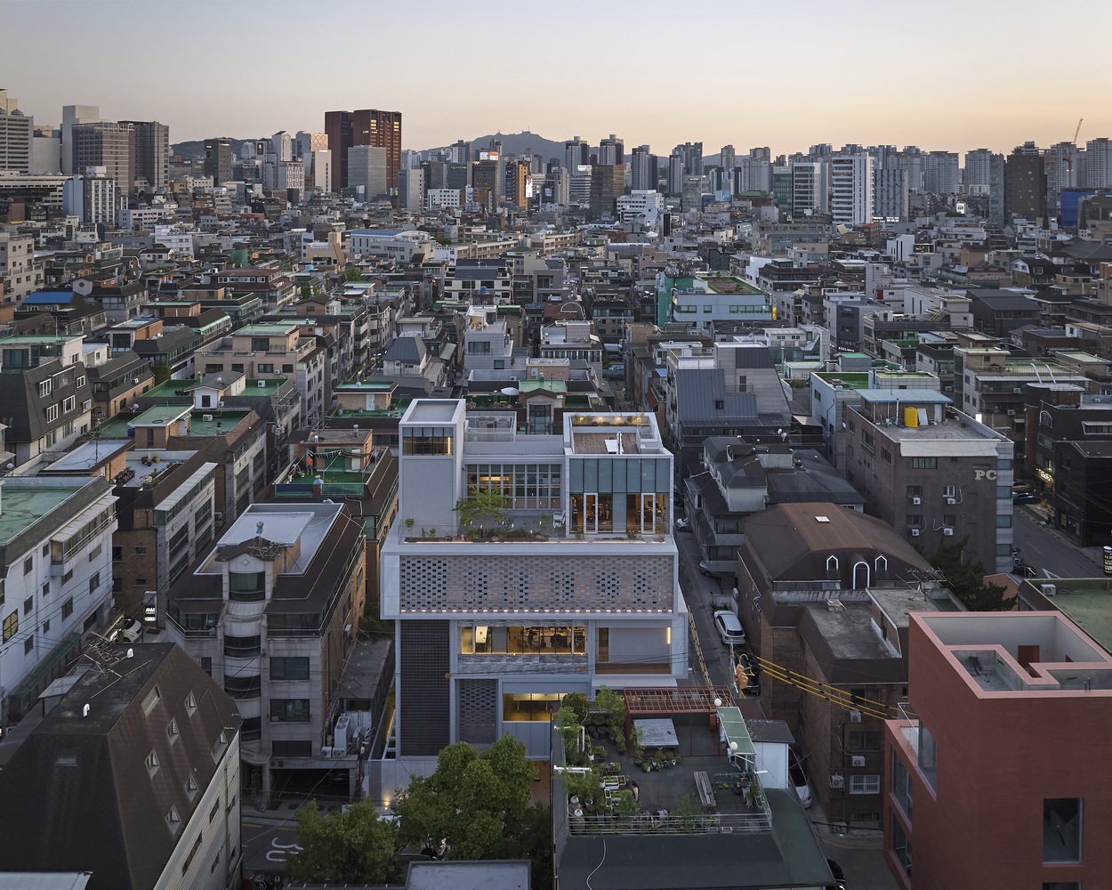 韩国集体镜像办公楼-8