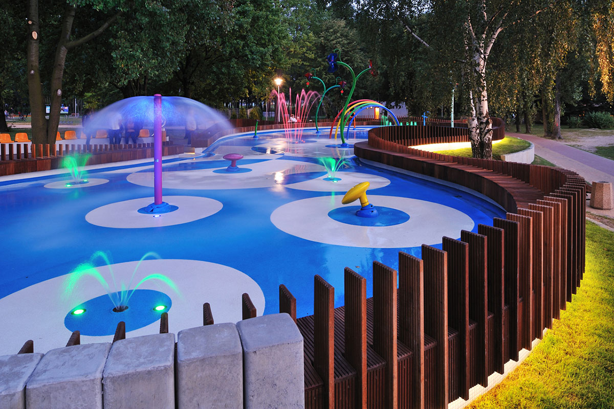 波兰第奇”脚印形”水上儿童游乐场-11