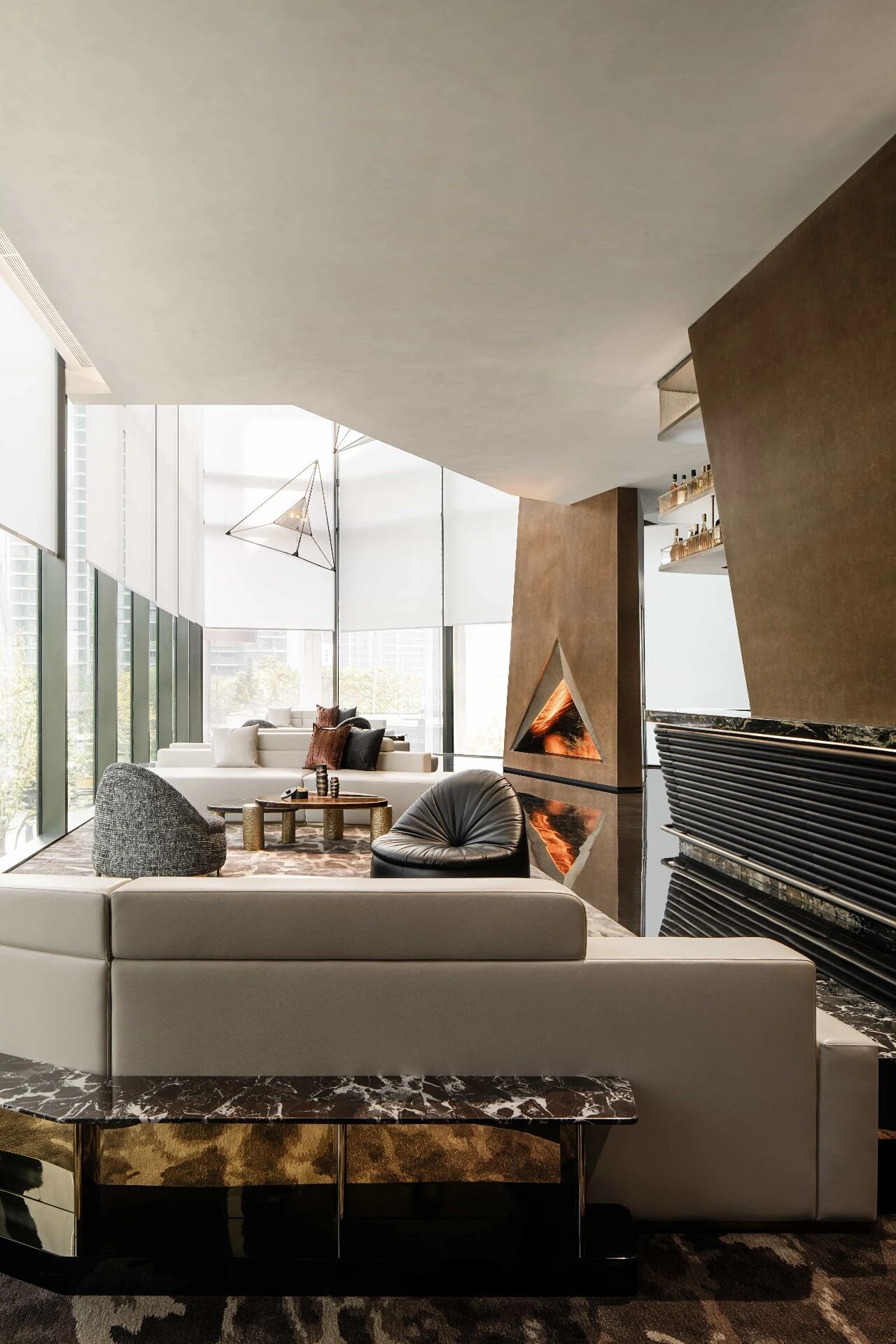 新作 HWCD5｜Retro Futurism 打破风格固化，定义潮流范式-63