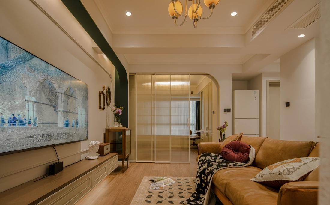 庄园浪漫 · 90 后海归女孩的复古精致小两室公寓设计-0