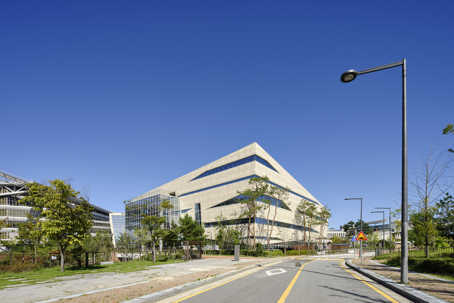 韩国世宗政府综合文化馆-7