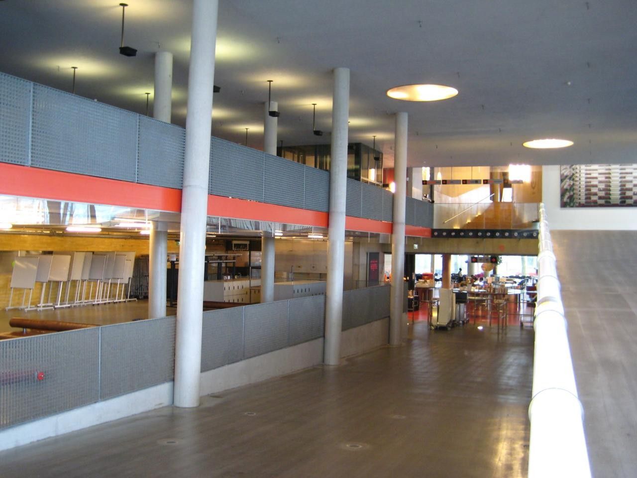 OMA Utrecht 教育大楼 | 折叠空间与功能融合的创新设计-11