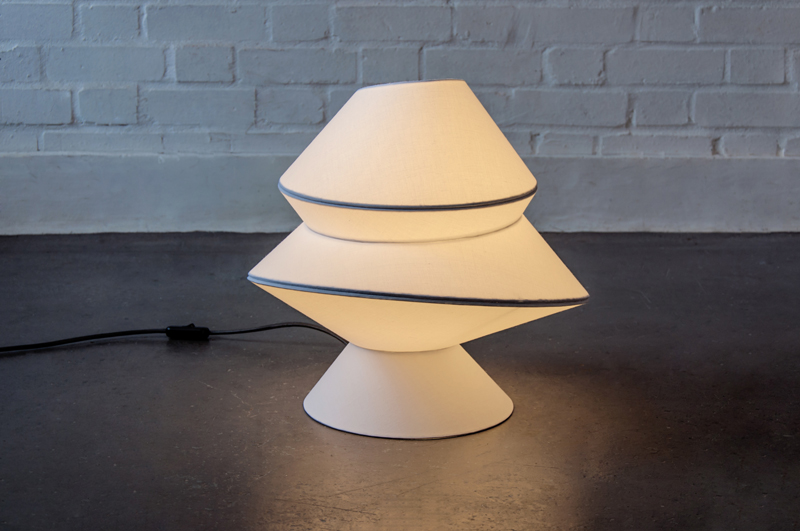 轻盈披风（这里Mantle常见意思为披风、斗篷 ，Light结合语境推测为轻盈的 ，最终翻译要结合具体的专业领域，若该翻译不符合你想要的，请提供更多背景信息） 丨Studio Marc Trotereau-13