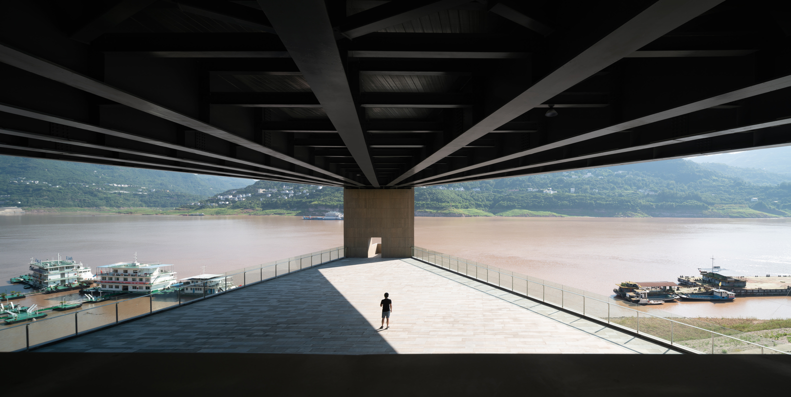 重庆云阳江滩游客中心-19