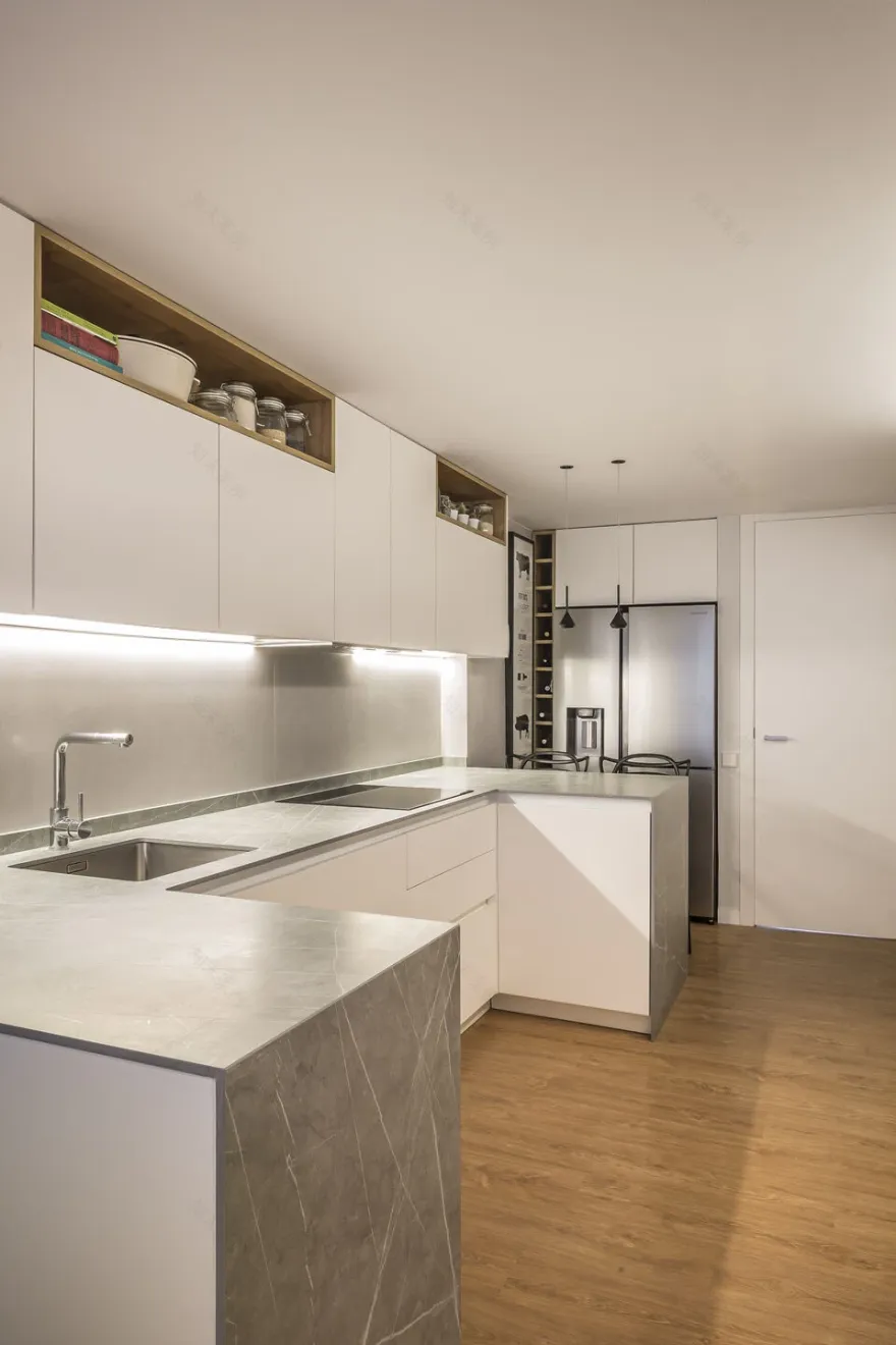 德国之家 | 旧楼中的自然光公寓-21