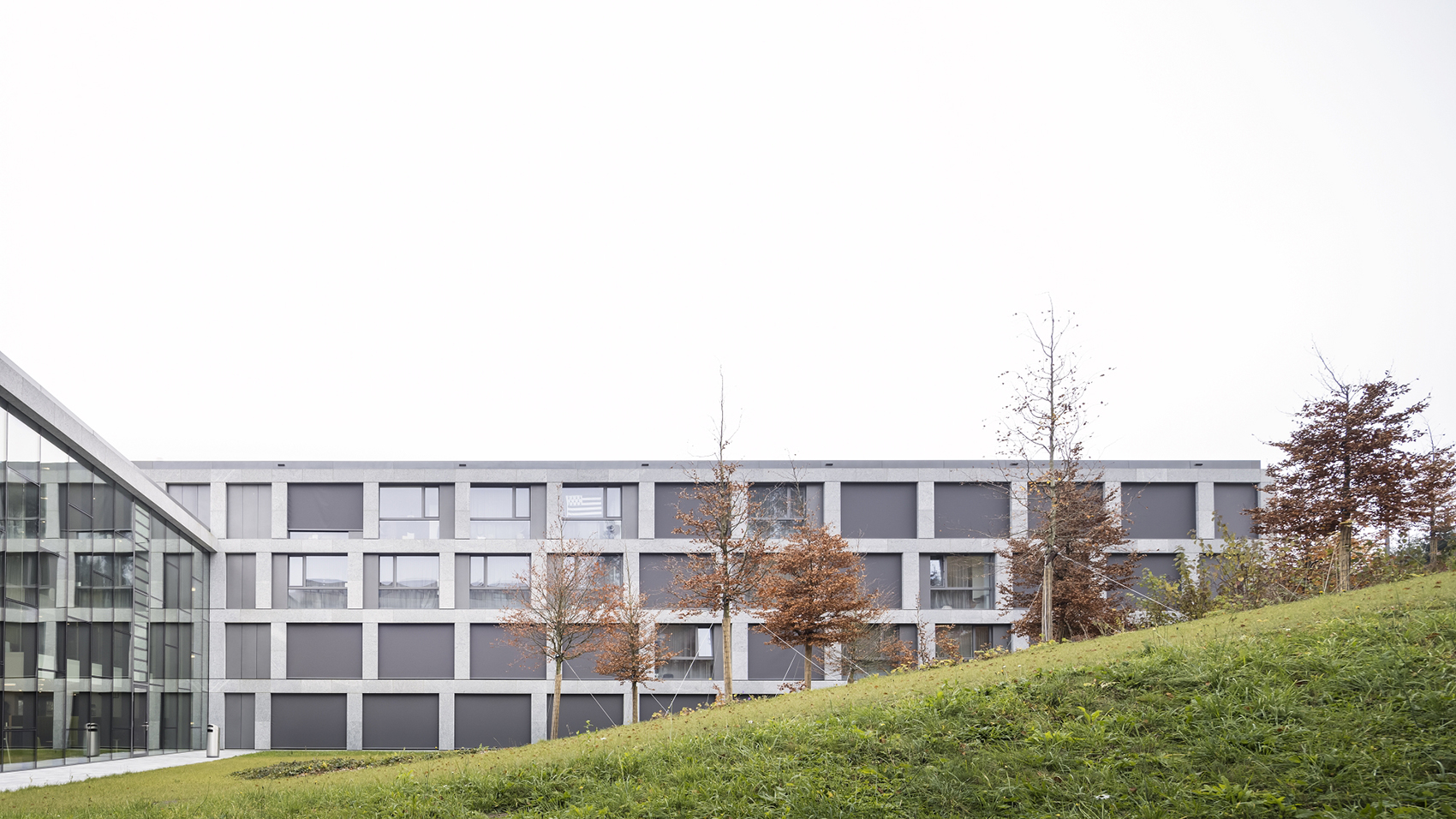 瑞士 EHL 酒店管理商学院丨IttenBrechbühl-7