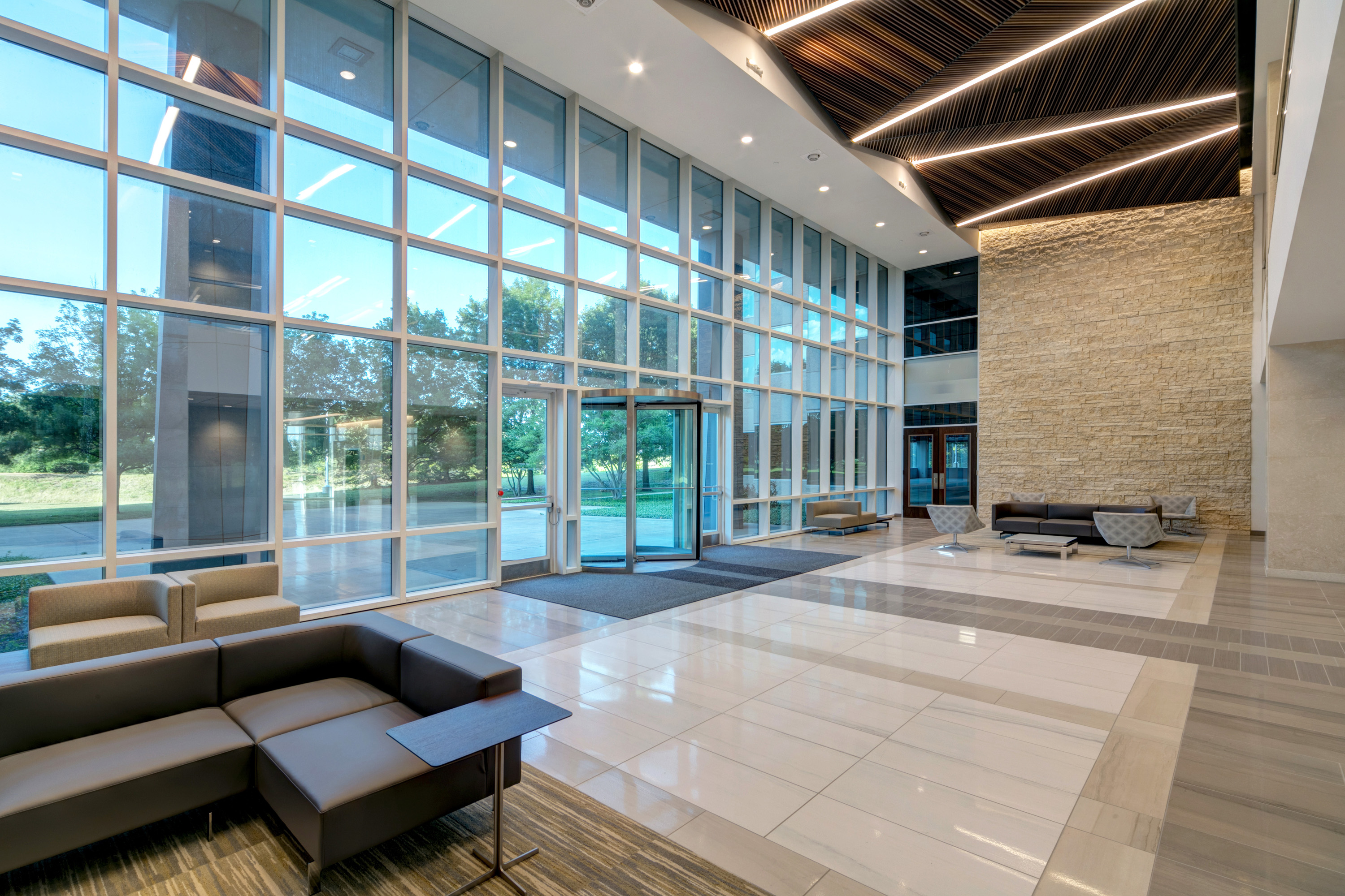 VLK 打造 80 年代办公大楼翻新奇迹-5