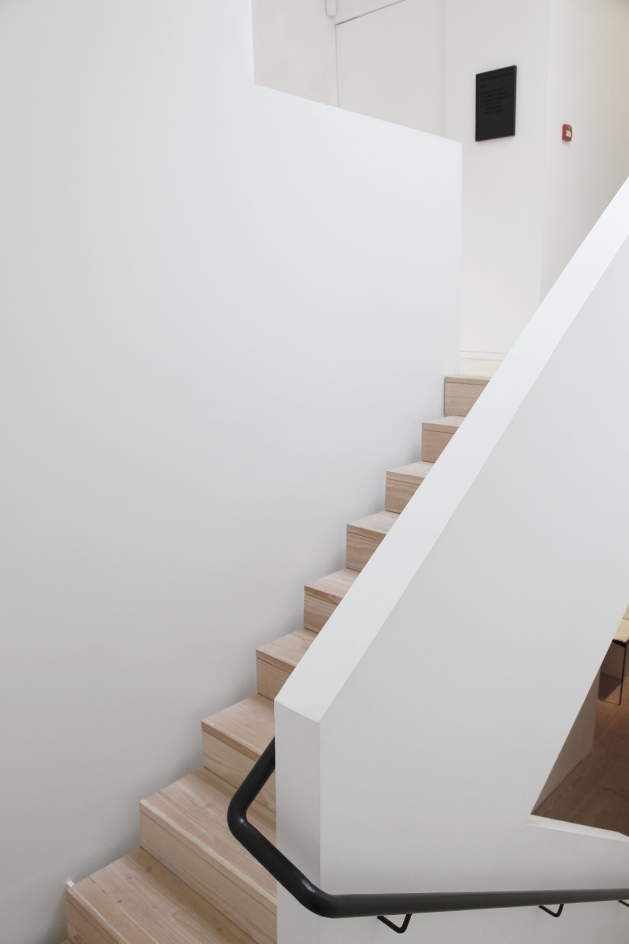 多佛街痤疮用品店丨United KingdomLondon丨Gort Scott（Jay Gort,Fiona Scott）-19