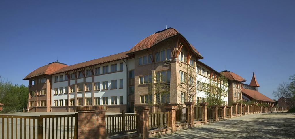 Veresegyház  Mézesvölgyi 24 教室普通学校-39