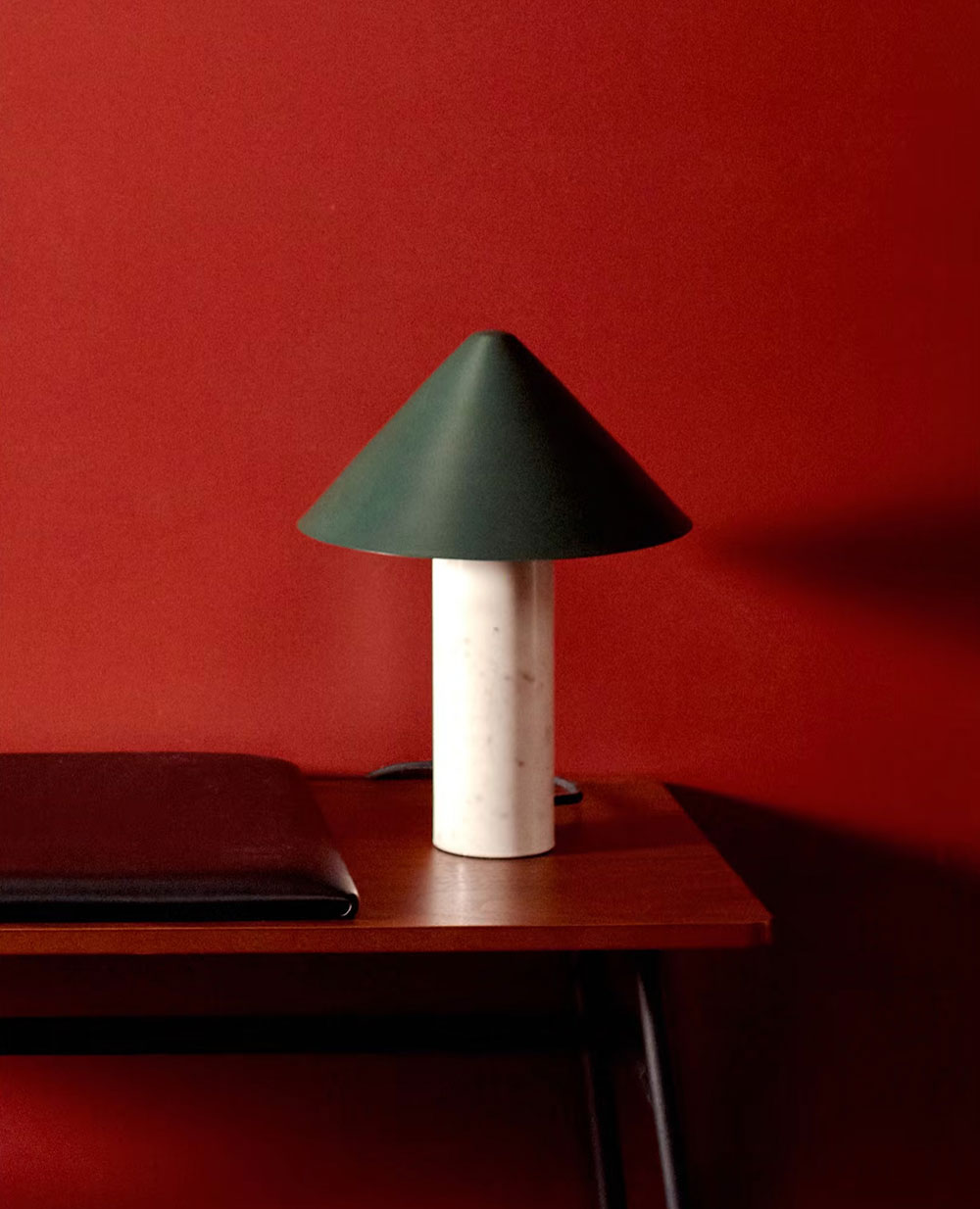 巴塞罗那历史建筑中的时尚秋季家居系列-10