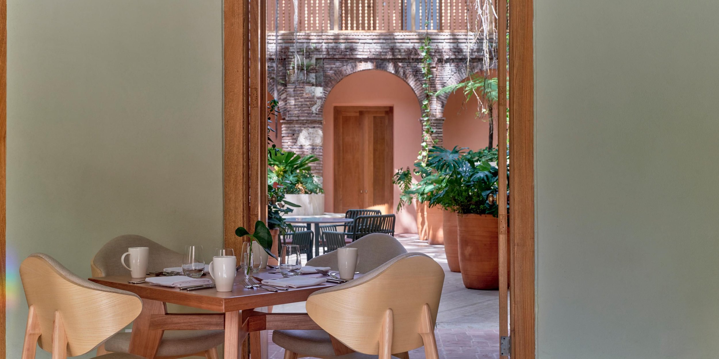 金普顿拉斯梅塞德斯酒店丨Estudio Moneo Brock-17