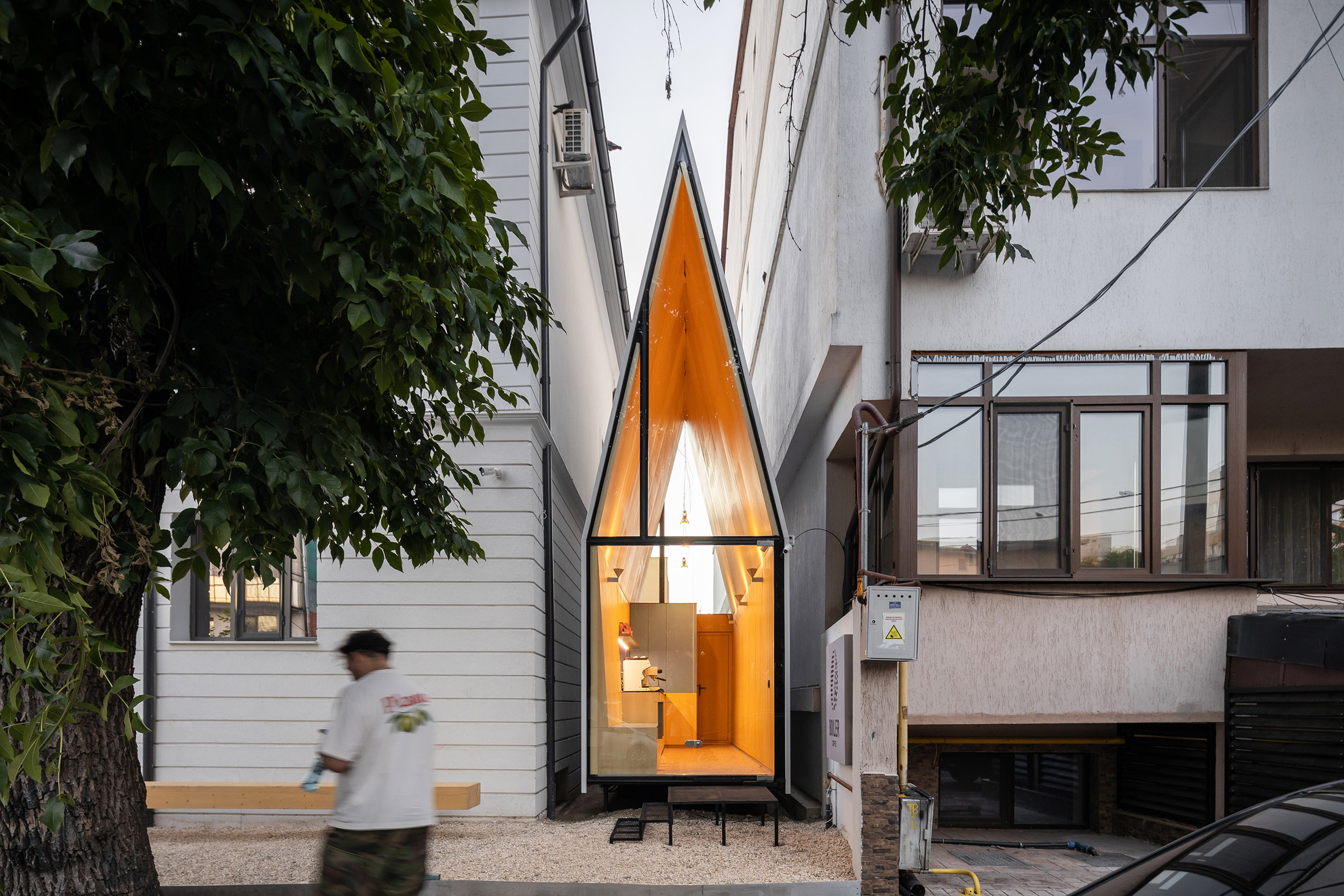 The Chapel咖啡馆丨罗马尼亚布加勒斯特丨罗马尼亚Vinklu建筑工作室-7