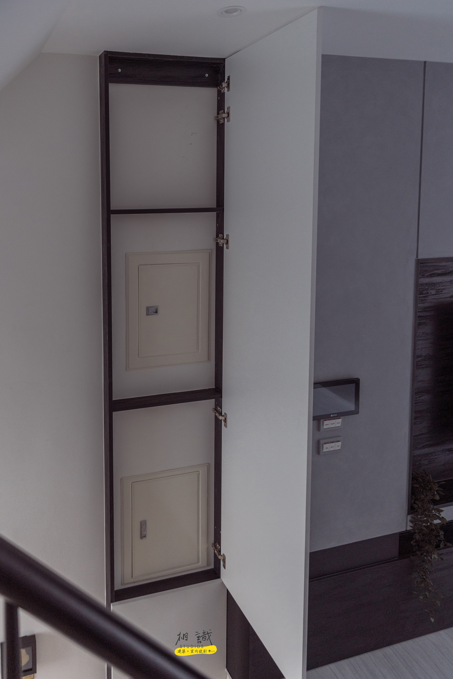 灰阶叙事:静谧日常的层次感居宅设计-10