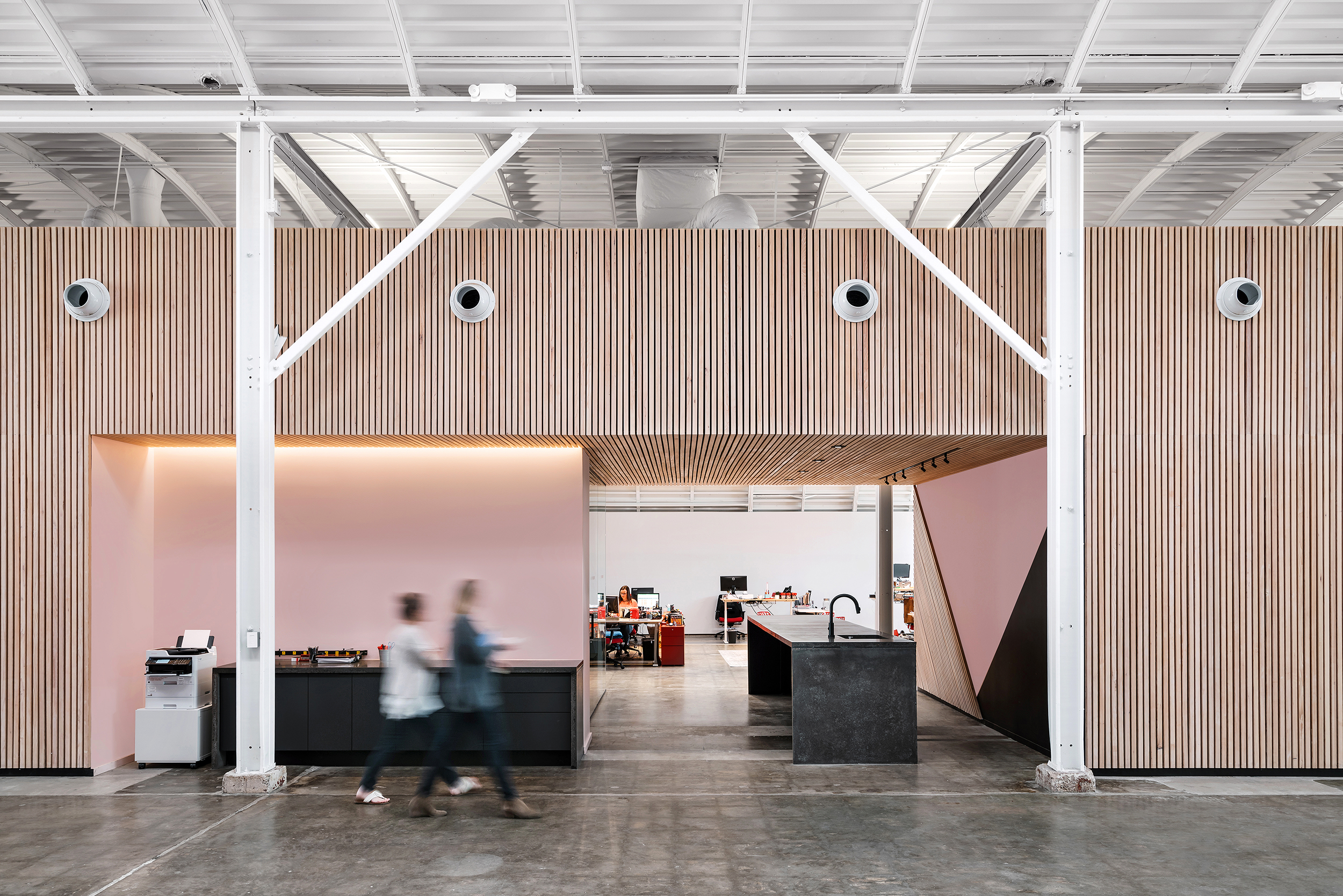 弧形历史建筑的现代重生-14