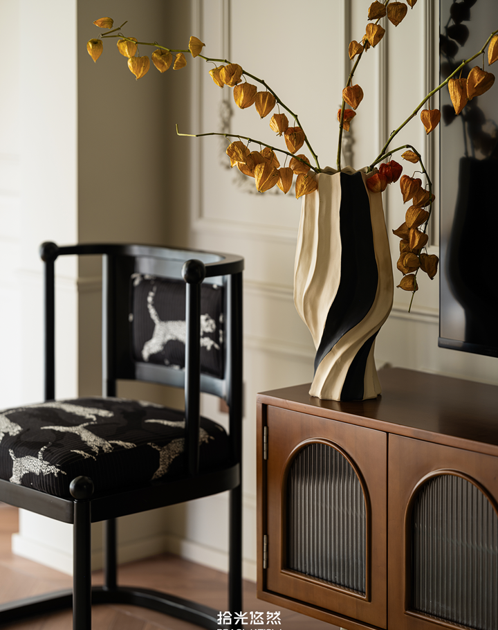 复古轻法式风格房屋设计-15