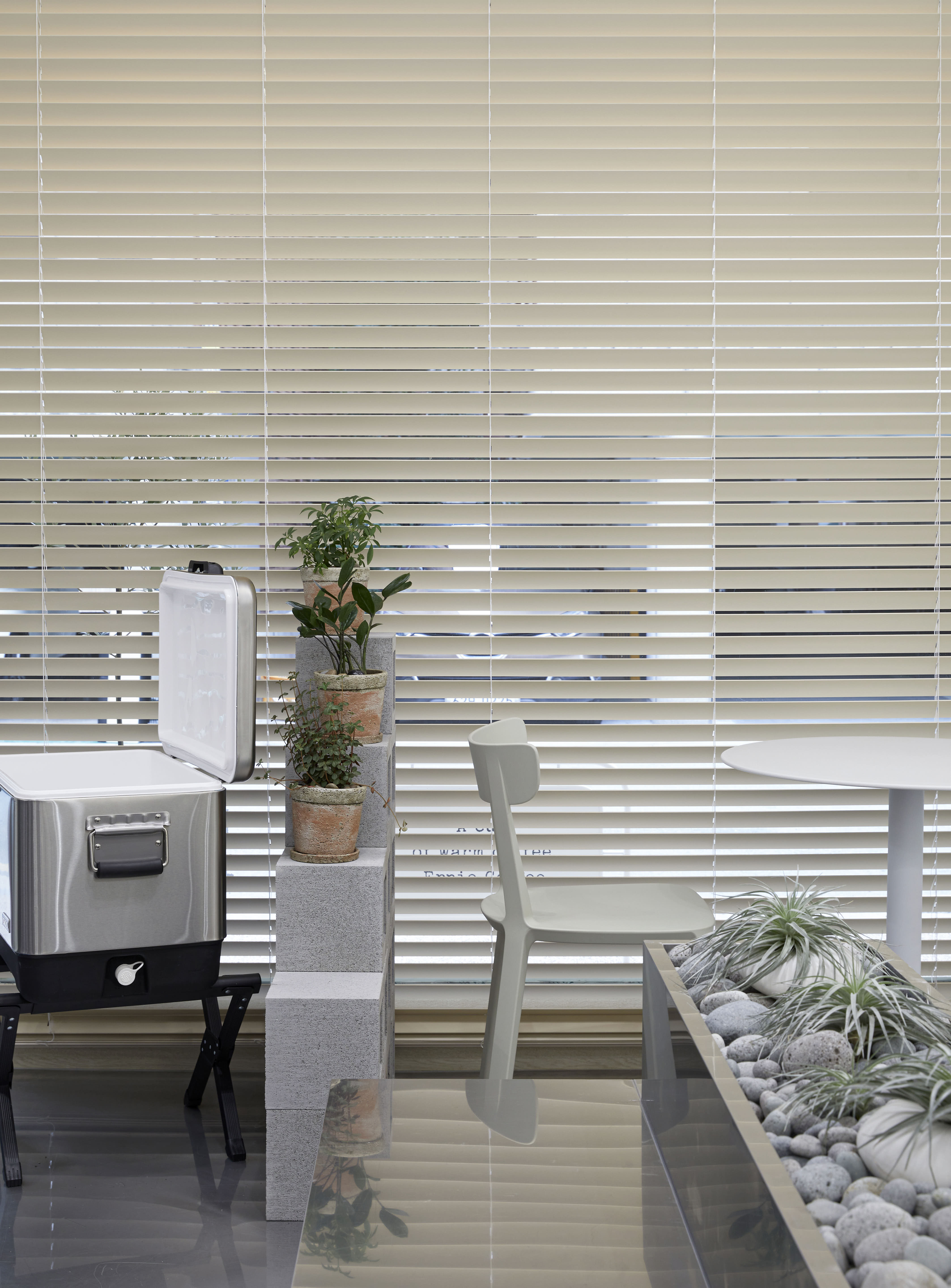 24 平米现代简约咖啡厅设计-14