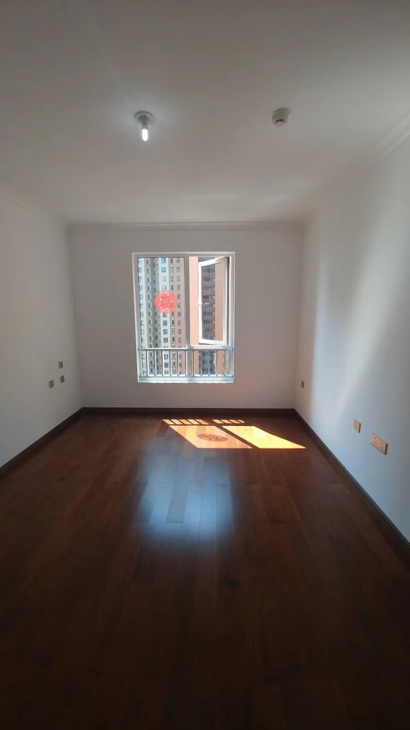 万科汉口传奇·唐樾轻奢风精装房设计，空间潜力极致发挥-26