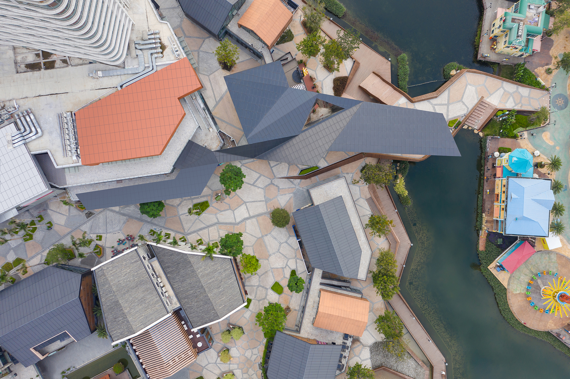 佛山顺德华侨城欢乐海岸 PLUS•天空之镜丨中国佛山丨华汇设计 X⁺ STUDIO-23