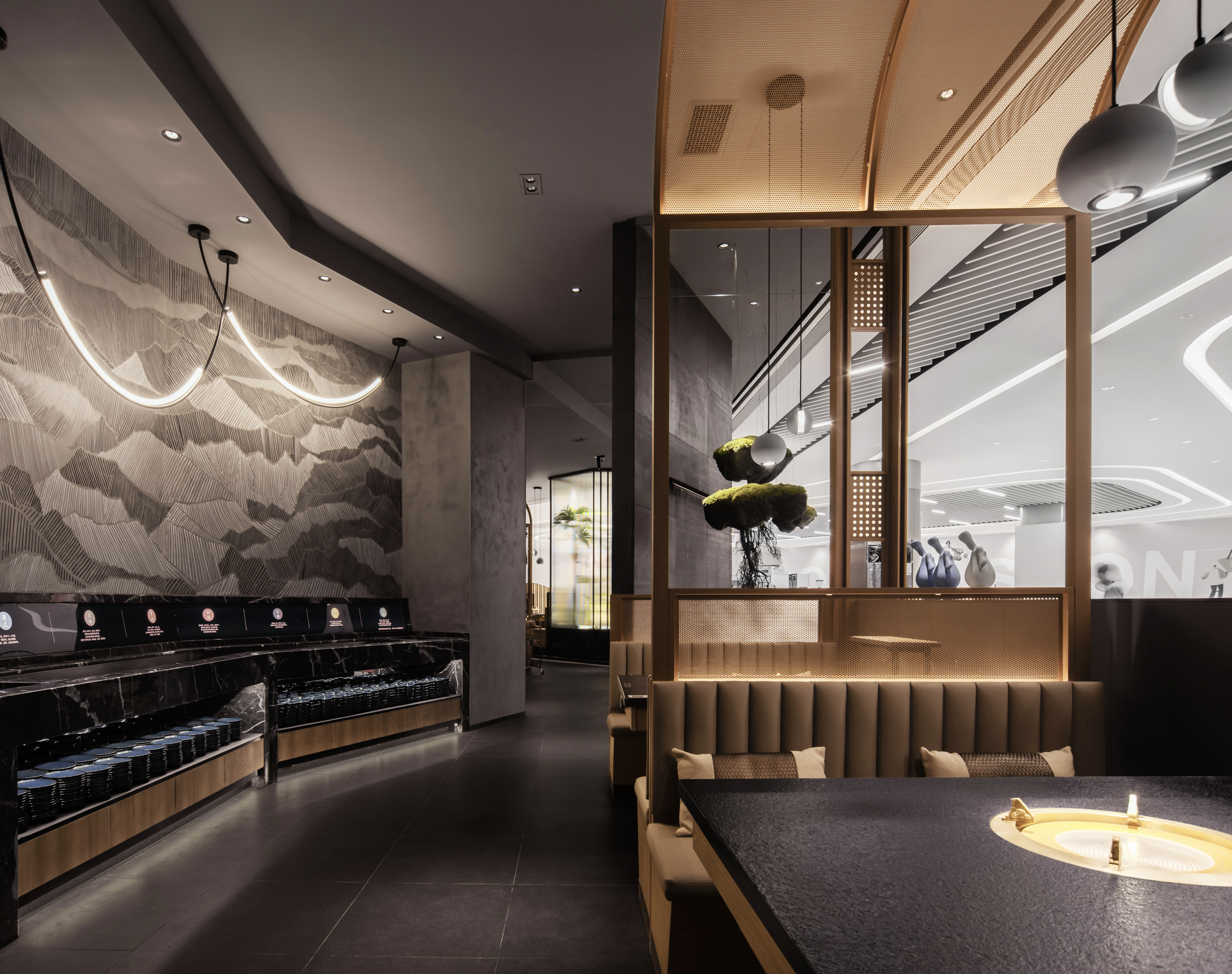 湖光山色 · 湊湊新中式餐饮设计丨INGROUP-36