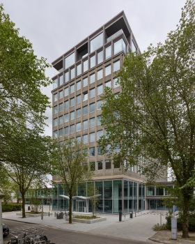 Staal  Kade大楼丨Office Winhov