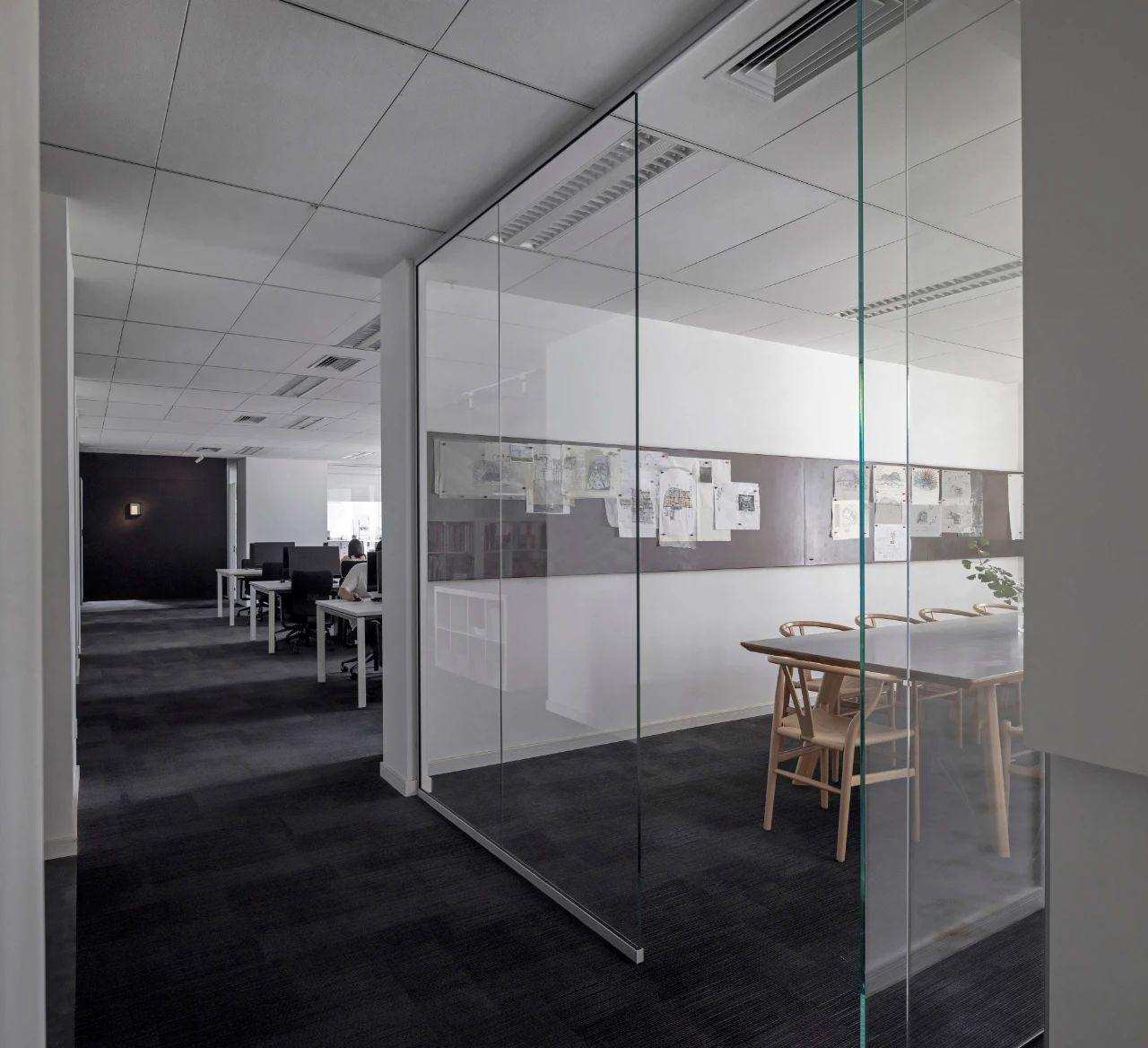 边界空间设计 × 边界办公空间 | “无用”的黑亭-11