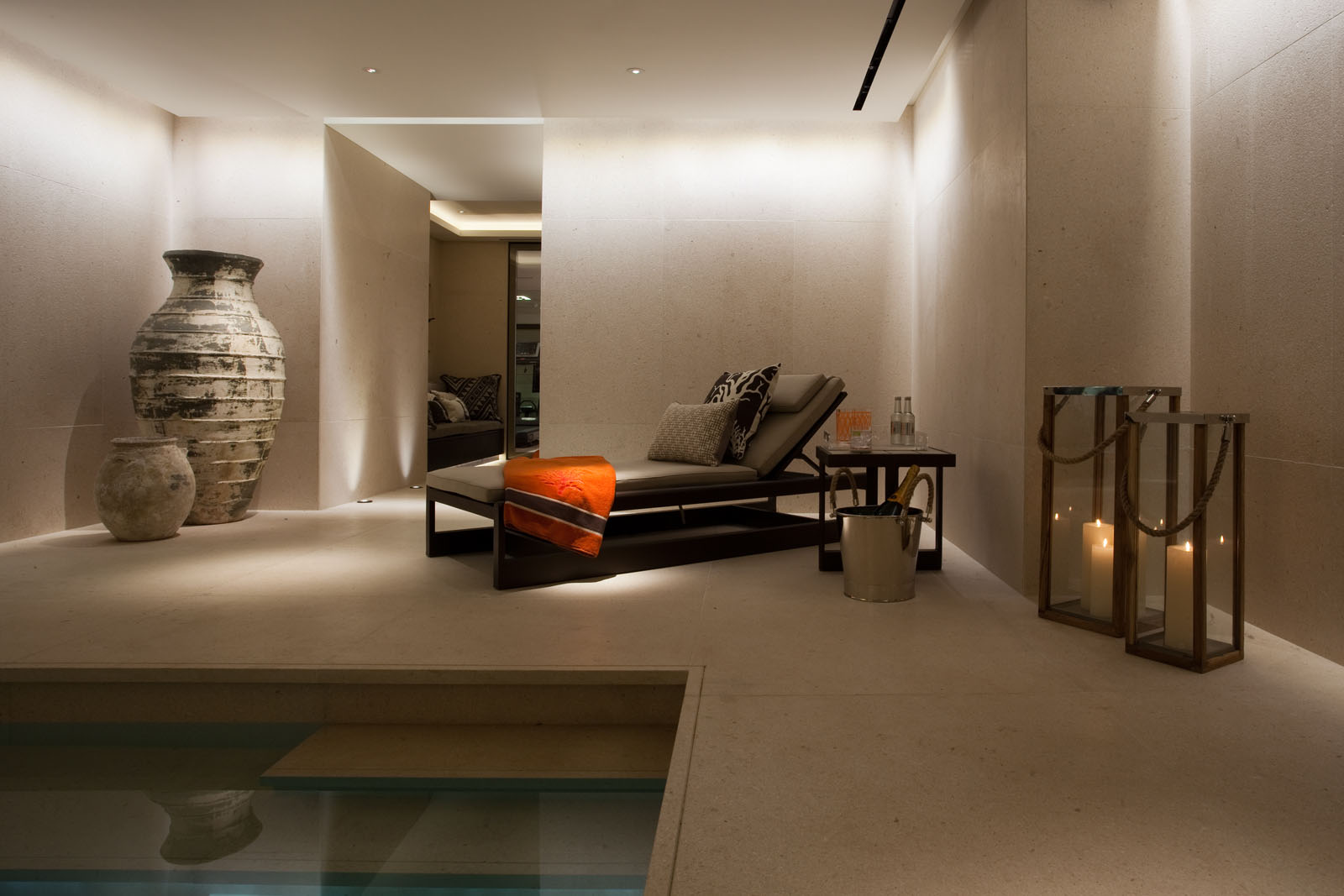 TH现代奢华时尚样板房室内装饰设计图片资料软装设计意向方案素材-35