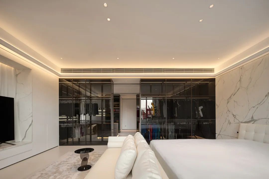 白色潮玩空间 · 光谱之家丨CQ Home-61