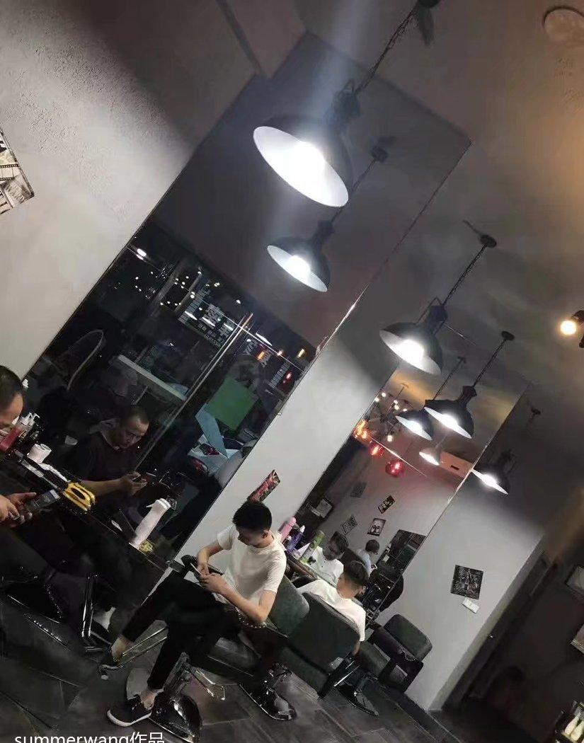 
个性美发沙龙 -4