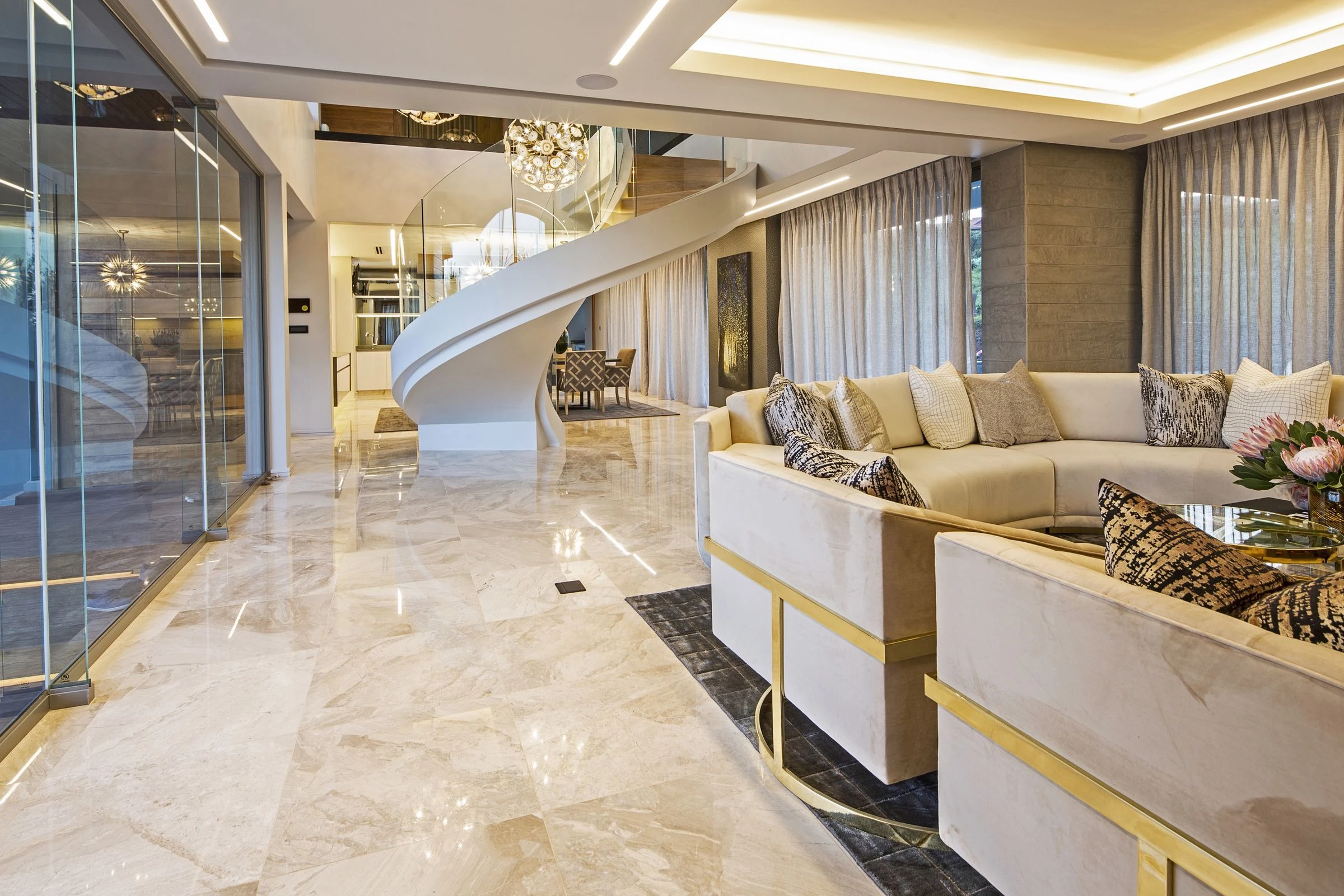 南非棕榈大道住宅的动态设计-24