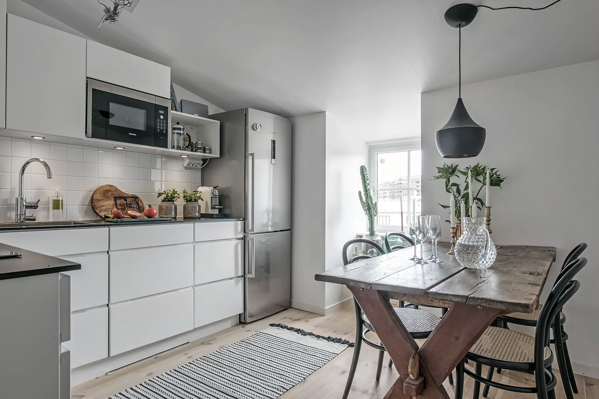 瑞典蓝粉经典搭配-13