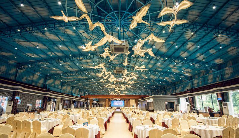 广州梁氏鹅城——工业遗址再利用的复古工业风主题餐厅-28