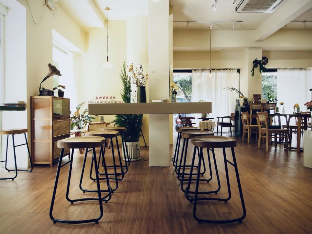 布鸪咖啡店丨中国汕头丨立和建筑设计-19