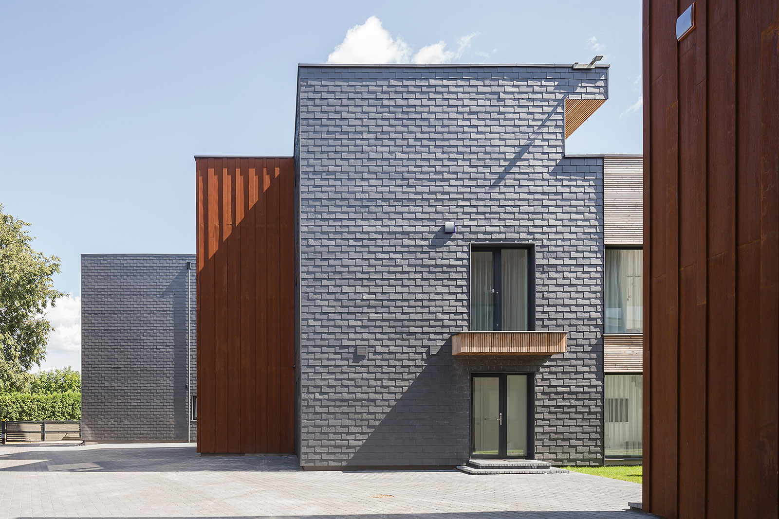 PRIVATE MULTI STOREY APARTMENTS IN KAUNAS | NEBRAU-14