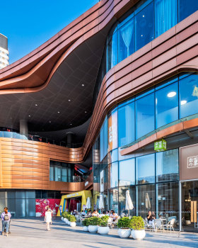 广州 Paso Plaza 购物中心——连接城市与机场的生态购物中心