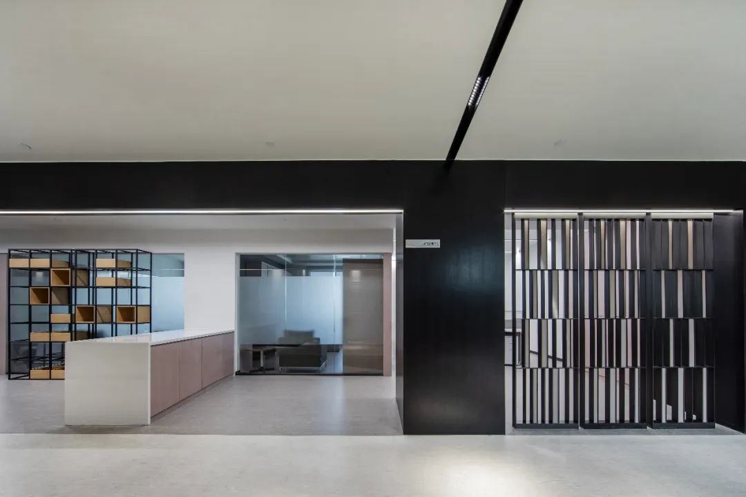 洋浦地产办公室 | 国际化智能办公空间典范-28