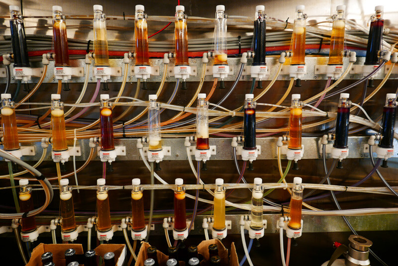 香港市井工业风,啤酒++ 炸鸡的完美融合-16