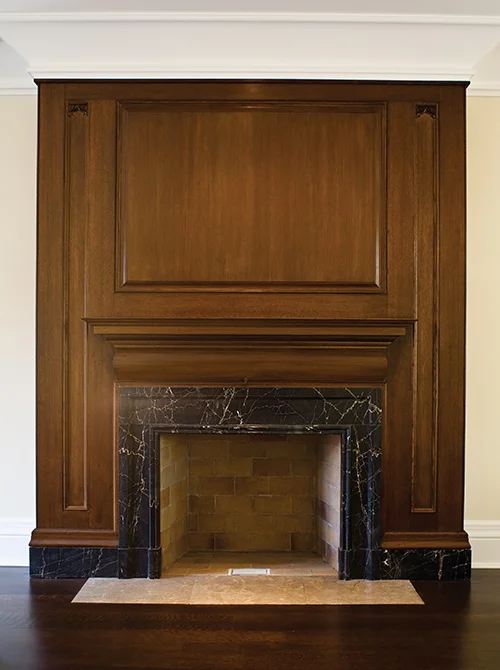 劳伦斯公园都铎式建筑（注：Tudor常见有都铎王朝；都铎式建筑风格等意思，这里结合Lawrence Park推测大概率是指都铎式的风格或建筑类型，比如是某小区内采用了都铎式风格建造的房屋等，如果有更多背景信息可得到更精准结果） 丨CASEY DESIGN | PLANNING GROUP INC.-2