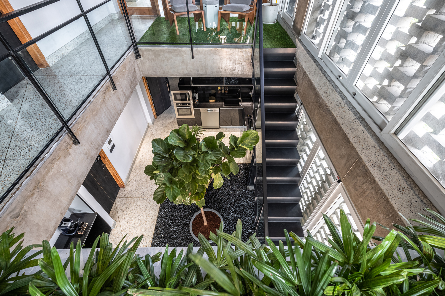 双家庭住宅的通透设计-14