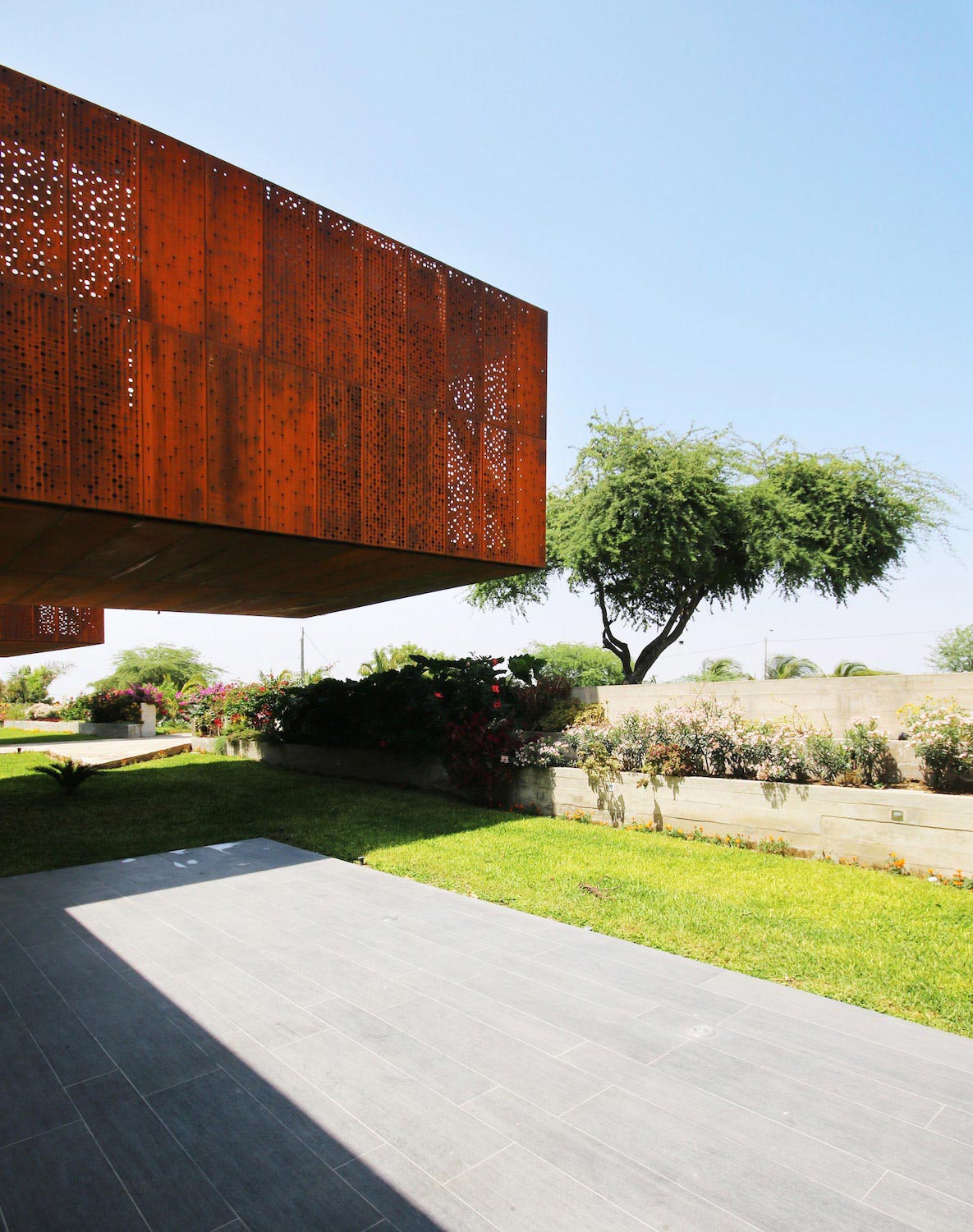 Holiday house located on a site used as a hatchery for horses in Peru   Page 2 of 2   CAANdesign  Architecture and home design blog-2