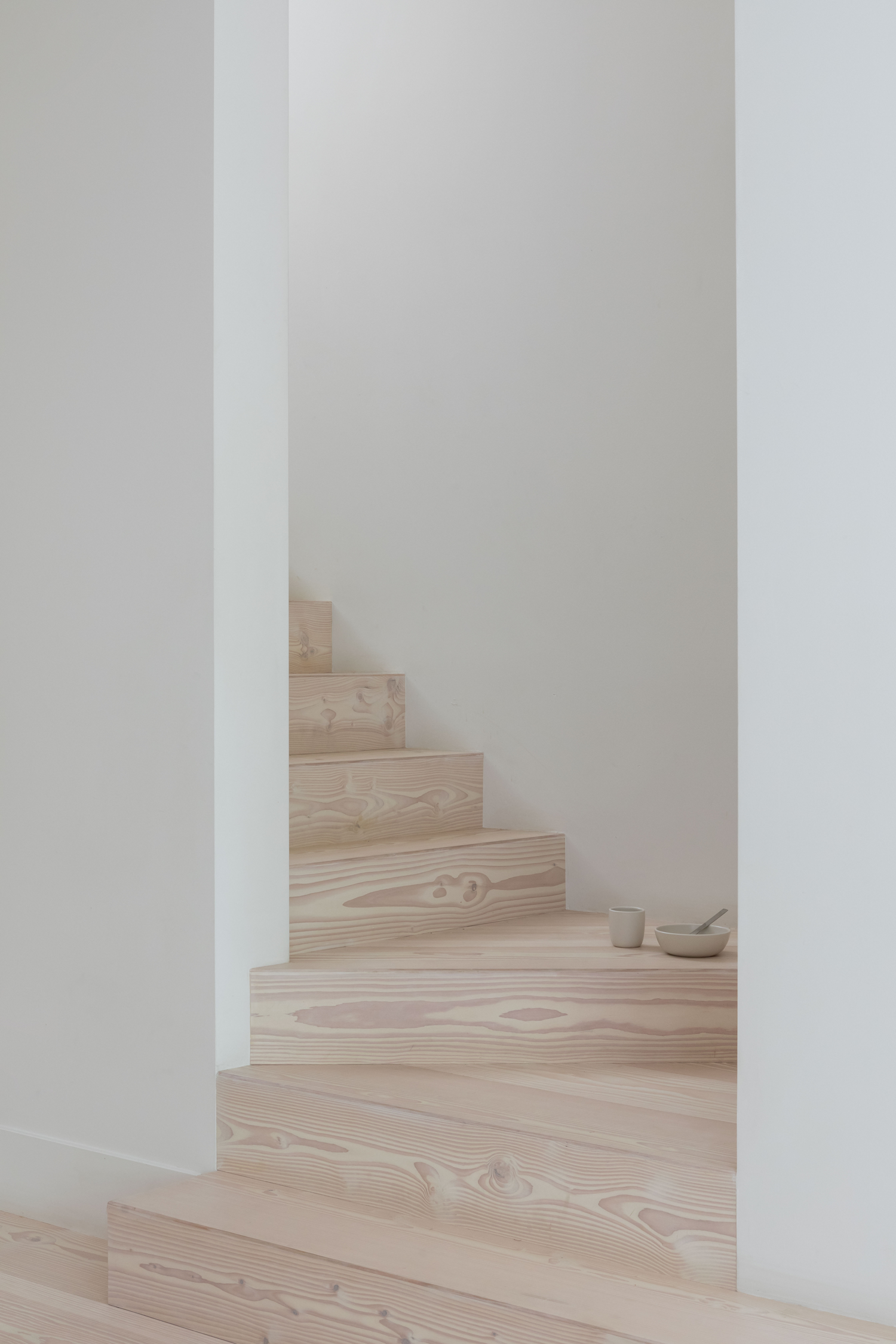 DINZ德网  Untitled Design Agency · 克制的实践-6