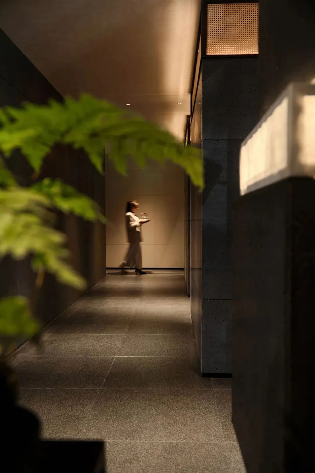 首发｜苏格设计：茶酒为媒，一座新派会馆的雅集实验_20250523-29